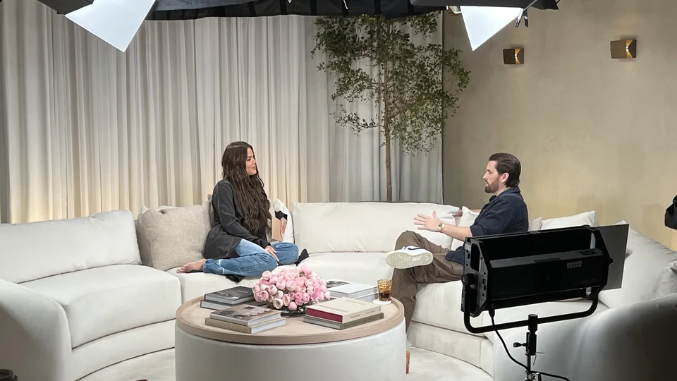 Khloé Kardashian and Scott Disick on the Khloé in Wonder Land set